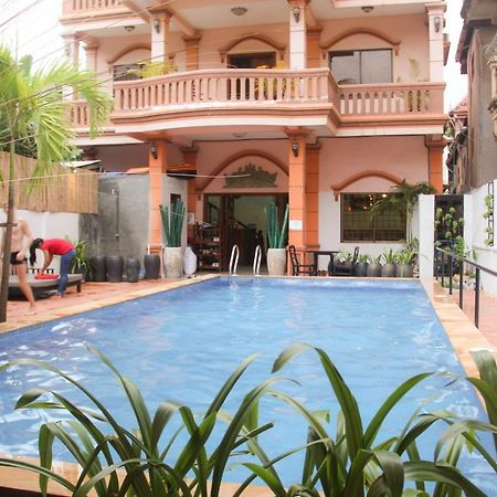 Tropical Breeze Hotel Siem Reap Bagian luar foto
