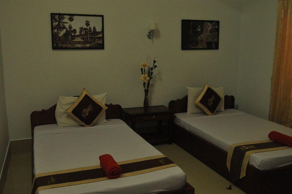 Tropical Breeze Hotel Siem Reap Bagian luar foto
