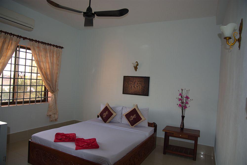 Tropical Breeze Hotel Siem Reap Bagian luar foto