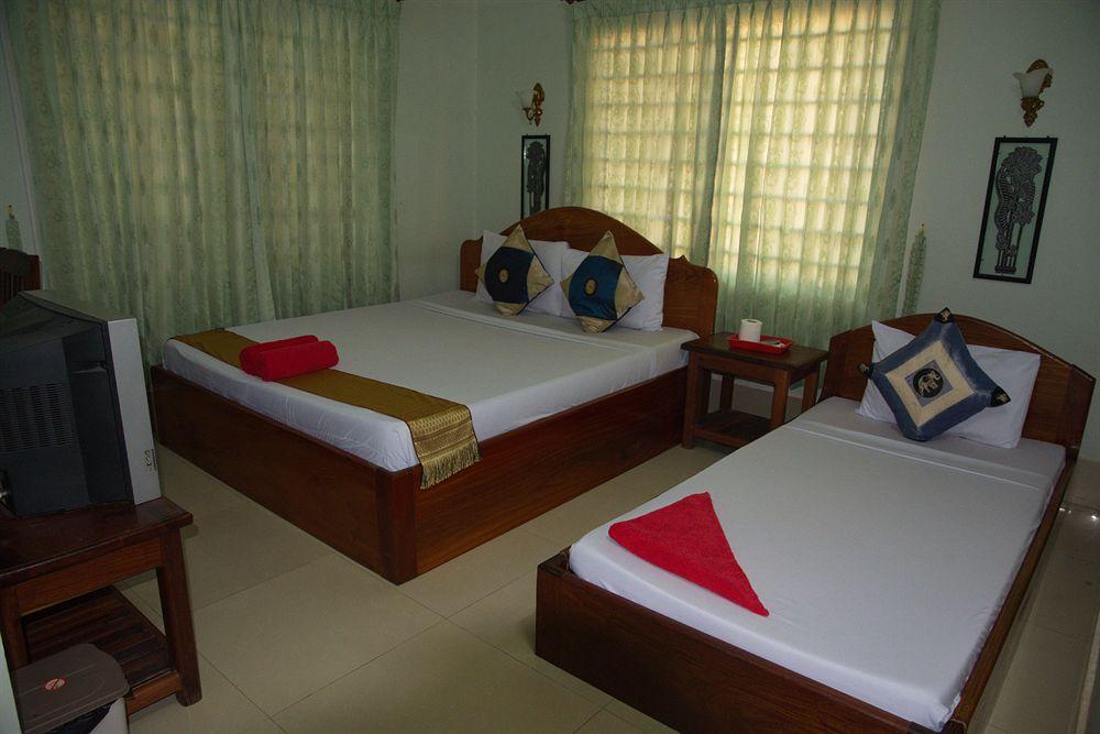 Tropical Breeze Hotel Siem Reap Bagian luar foto