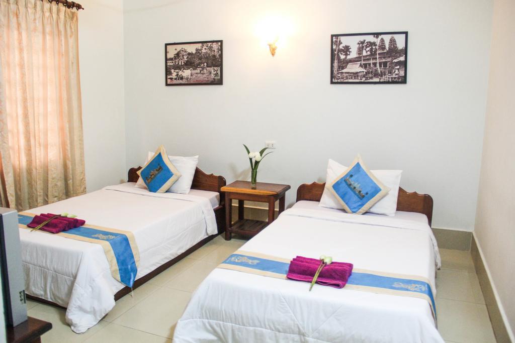 Tropical Breeze Hotel Siem Reap Bagian luar foto