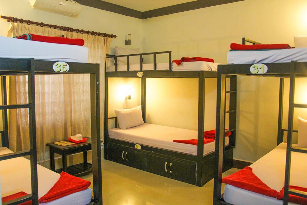 Tropical Breeze Hotel Siem Reap Bagian luar foto