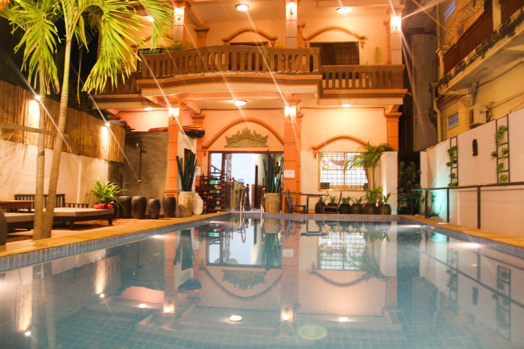 Tropical Breeze Hotel Siem Reap Bagian luar foto