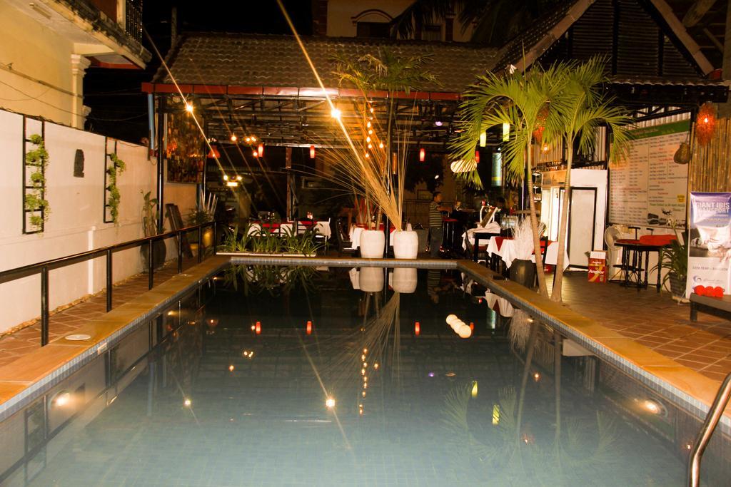 Tropical Breeze Hotel Siem Reap Bagian luar foto