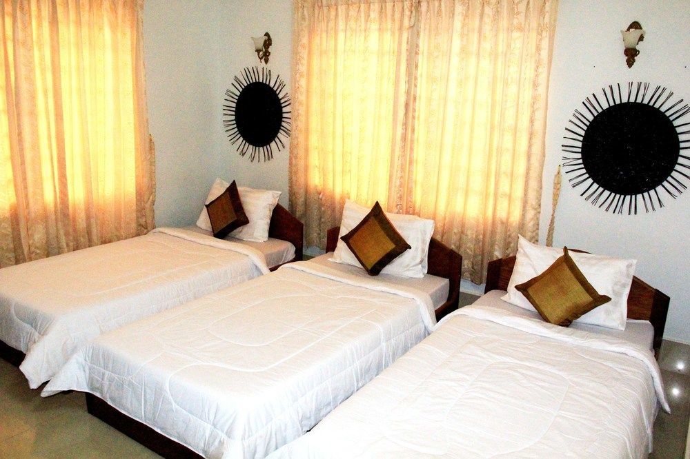 Tropical Breeze Hotel Siem Reap Bagian luar foto