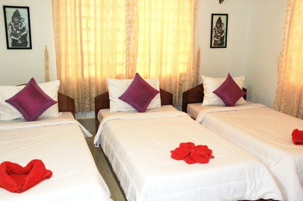 Tropical Breeze Hotel Siem Reap Bagian luar foto