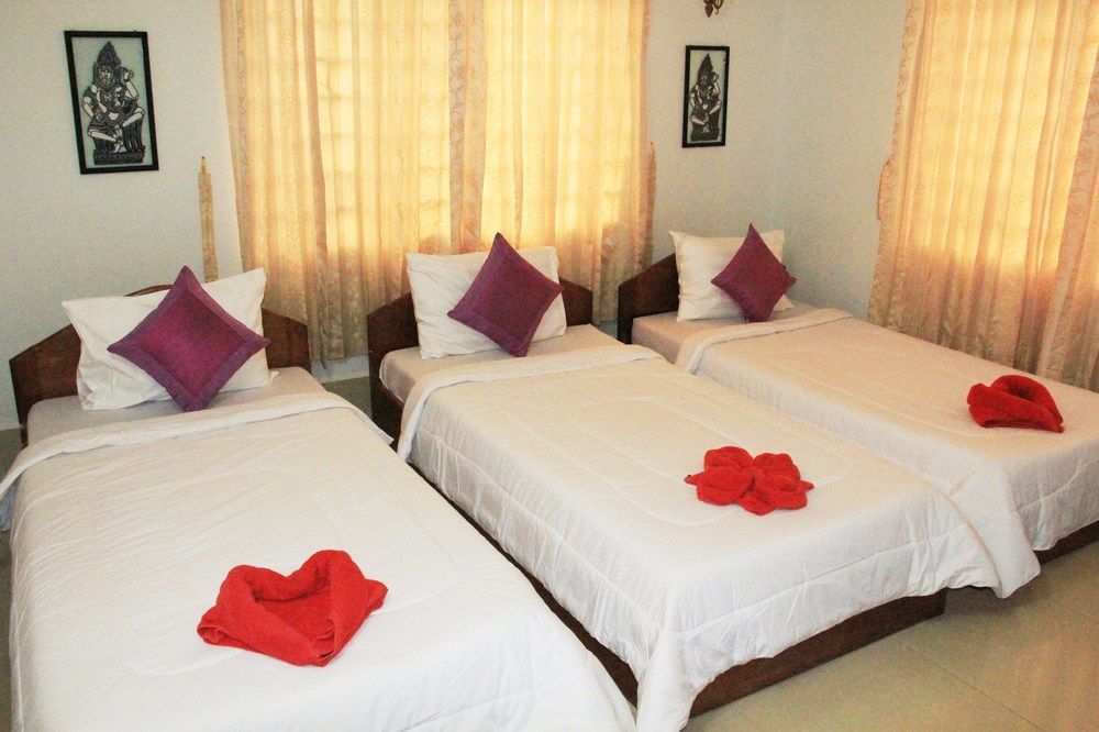 Tropical Breeze Hotel Siem Reap Bagian luar foto