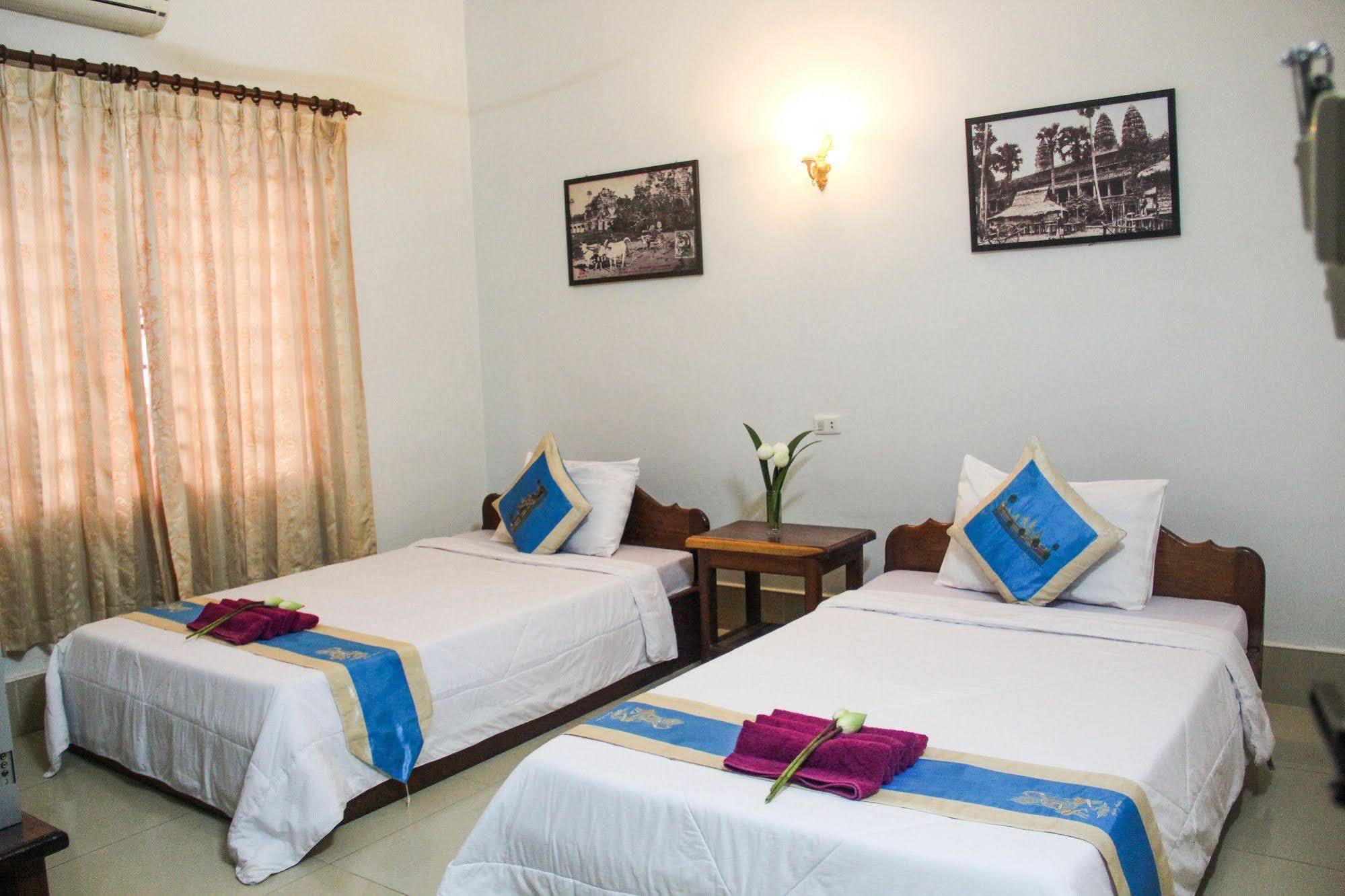 Tropical Breeze Hotel Siem Reap Bagian luar foto