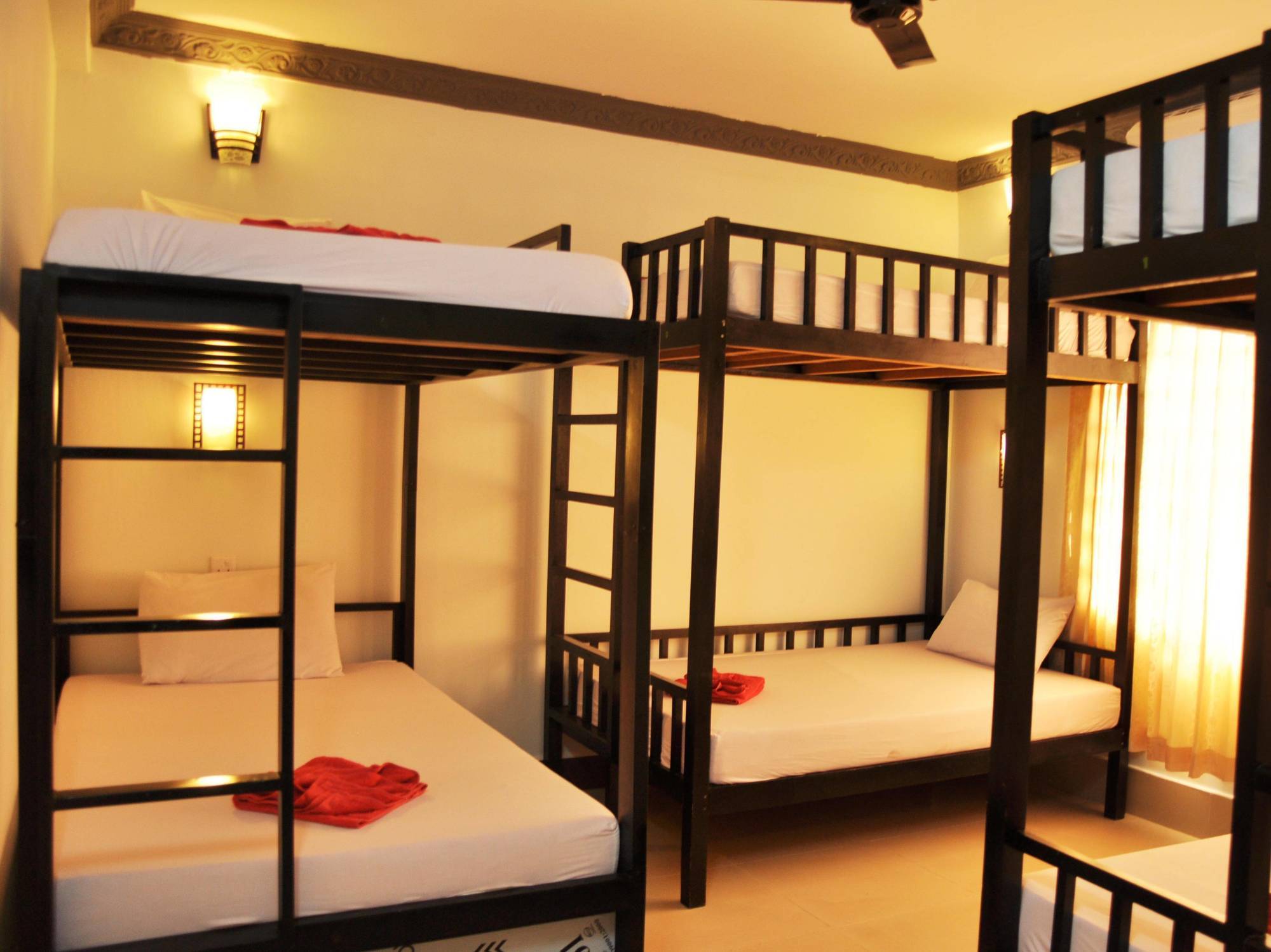 Tropical Breeze Hotel Siem Reap Bagian luar foto
