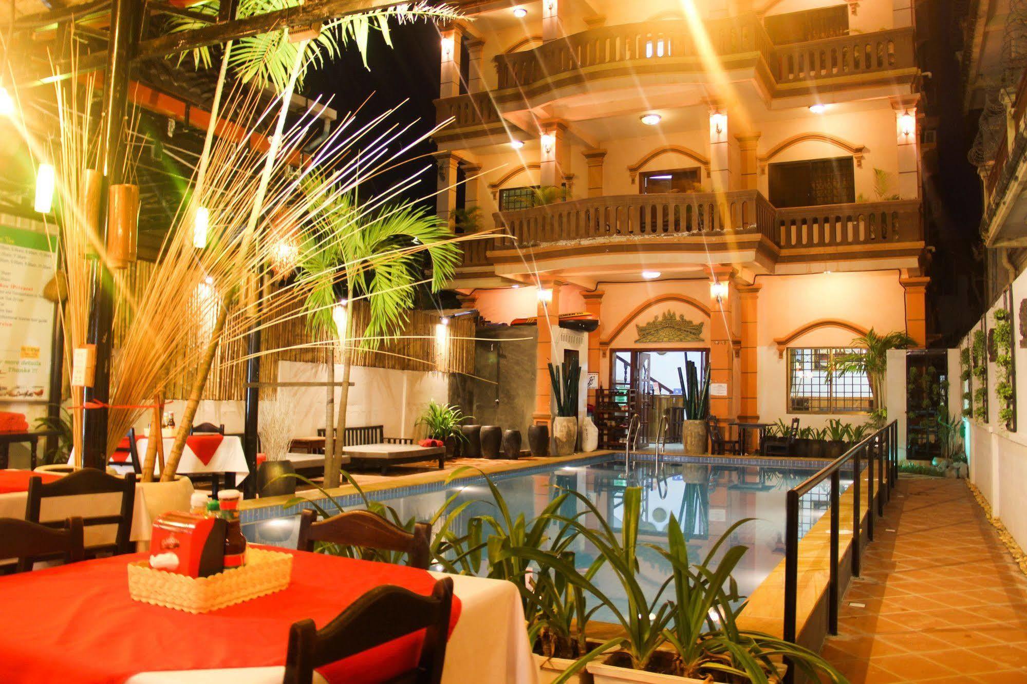 Tropical Breeze Hotel Siem Reap Bagian luar foto