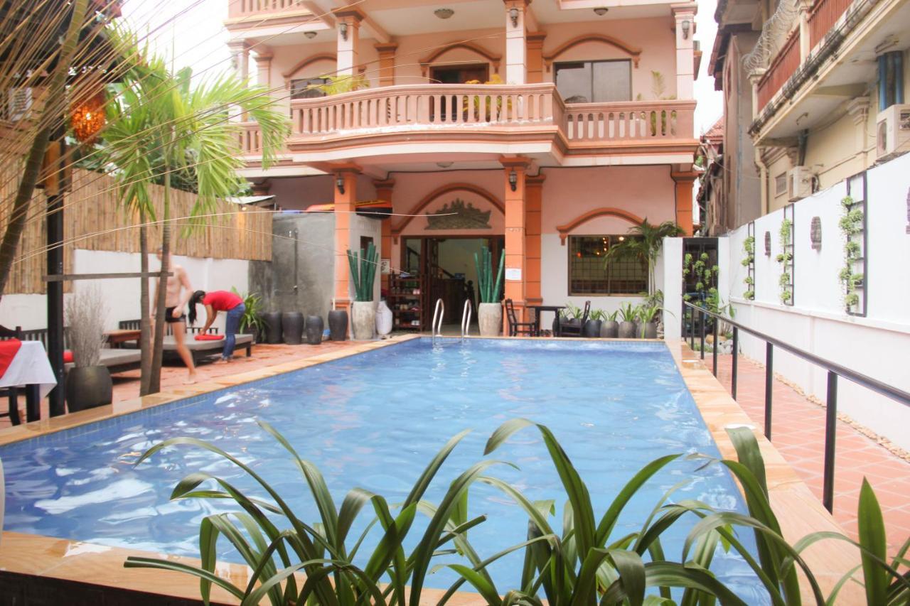 Tropical Breeze Hotel Siem Reap Bagian luar foto